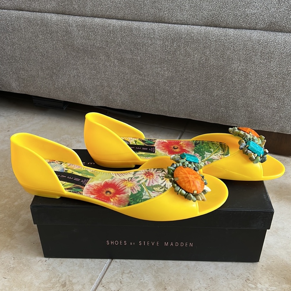 NEW Steven by Steve Madden. Size 9. Jellys Yellow - Picture 5 of 7